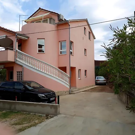 Mit Balkon In Guter Lage * Tribunj (Sibenik-Knin)